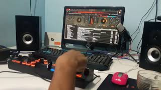 Video thumbnail for Controladora DJ Midi CMD Micro da Behringer. Compacta, simplória, porém eficiente. by Canal Click 1