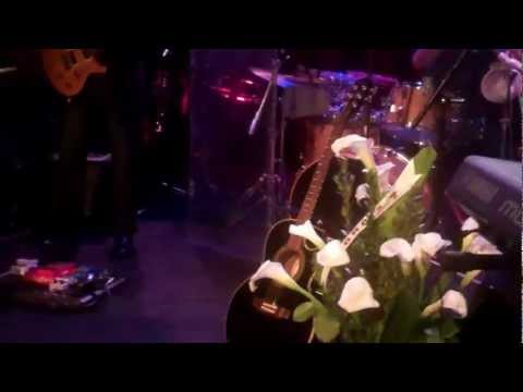 The Norma Zenteno Band. Video de lavoztx.com