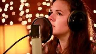 In Session: Tiny Ruins - Little Notes