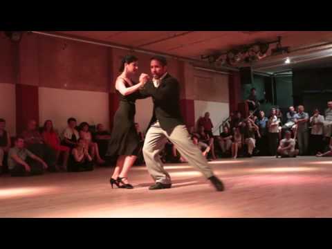  Guillermo Barrionuevo  and  Mariela Sametband  are  dancing  to  Ricardo Tanturi