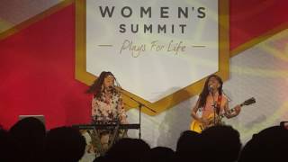 ChloeXHalle - Drop at the NFL Women&#39;s Summit 2017