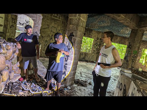 I FOUND THIS MAN LIVING IN THIS LEGEND - ABANDONED RESTAURANT