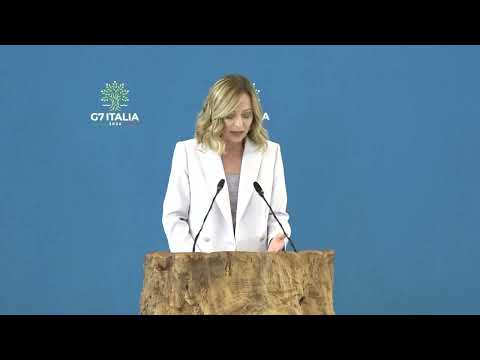 A breeder's nose "discovers" Giorgia Meloni in Puglia: a visit to a Cane Corso kennel