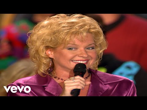 Bill & Gloria Gaither - Something to Shout About [Live] ft. Jeff & Sheri Easter, Charlotte Ritchie