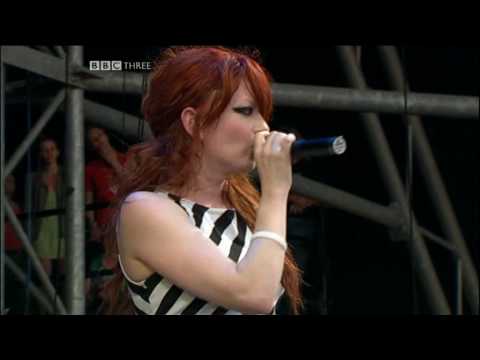 Garbage---Only Happy When It Rains (Live) HQ (480)