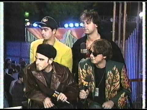1993   VMA Post Show   R E M