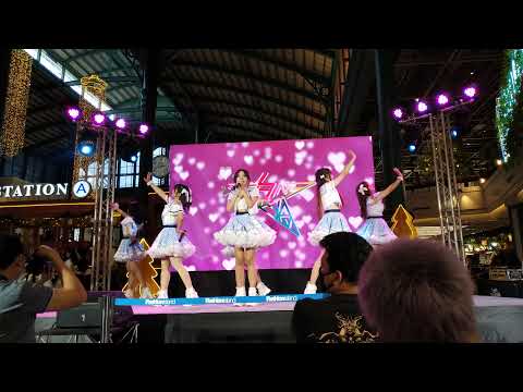 Shining Star : Suki cho! @ Sora! Sora! Debut stage : Reach for the sky - Fashion Island【4K】