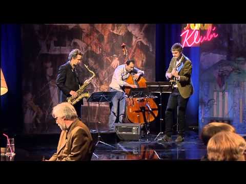 Jüri Üdi klubi bänd - "Sirp lõika, alasile haamer löö!"