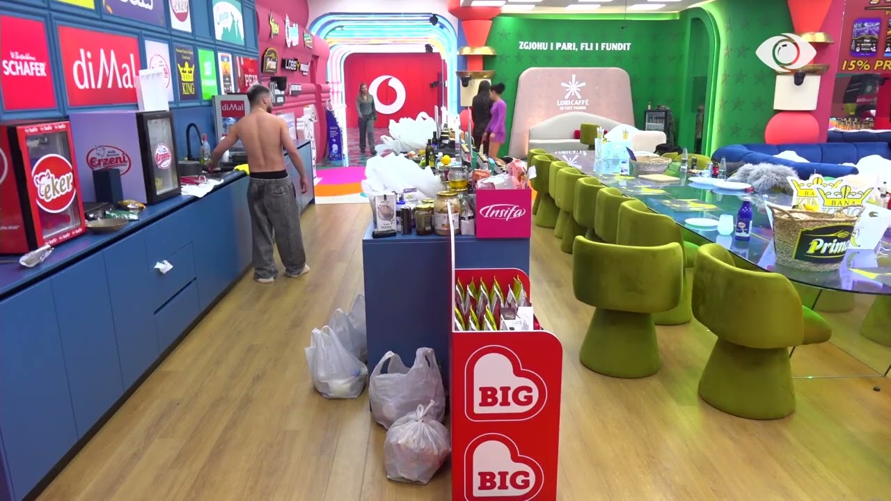 “Sikur është bërë dengu…”/ Gjesti u hodhi banorëve rrobat në tokë, qesh Valbona dhe Ola