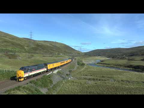 37419 TnT 37405 1Q77 Mossend to Inverness at Dalnaspidal 14/09/19