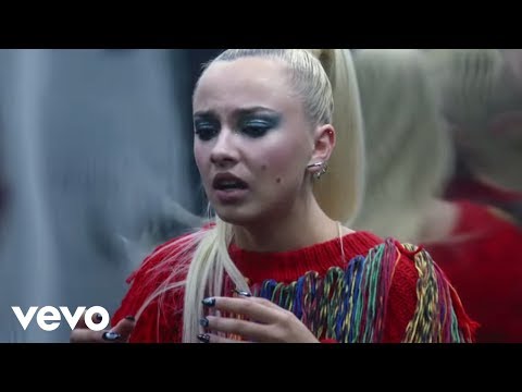 Video thumbnail for Pół Dziewczyna
