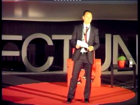 The value of community service | DAVID TYREE | TEDxFCTUNL