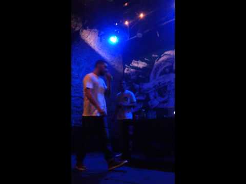 6αρια live Χυτηριο 18/04/15