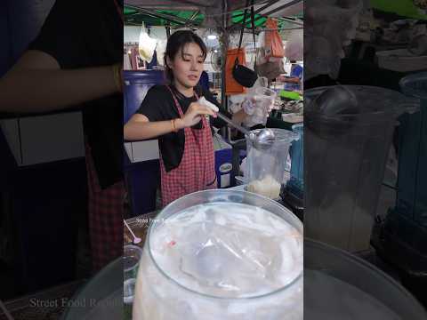 Beautiful Thai Lady Make Coconut Smoothie -Thai Street Food