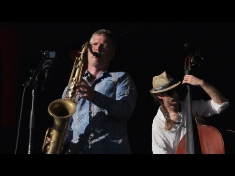 Joel Miller Live at the Ottawa Jazz Fest - Time of the Barracudas (Soli)