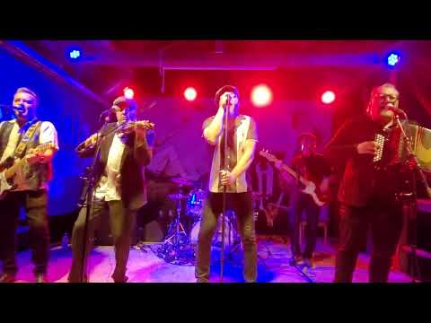 Pirulainen: Sähköiset säkeet @pirulainen_orkesteri 