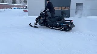 Snežn&yacute; sk&uacute;ter Tayga Frontier | Obraz 4 - Autoline