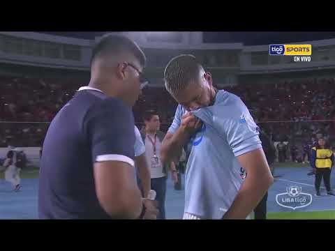 What a reception! Incredible welcome for Wilstermann and Aurora in the Cochabamba derby.