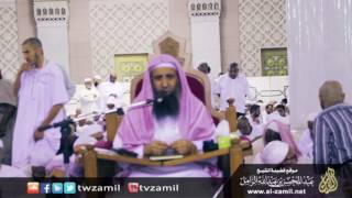 حكم الصلاة في مسجد فيه قبر image