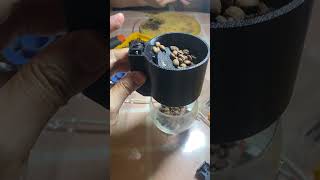 DIY slowfeeder by @leetaylor1987  #grinder #coffee #espresso #pourovercoffee #slowfeeder