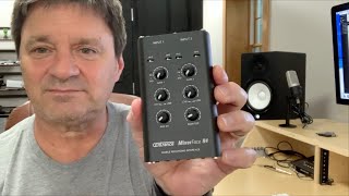 Video thumbnail for Centrance MixerFace R4 Review by Voice Coach - Bill DeWees