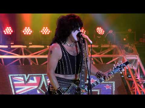 Kiss - Is That You? (Live)(Kiss Kruise VII-2017 / Indoorshow One)