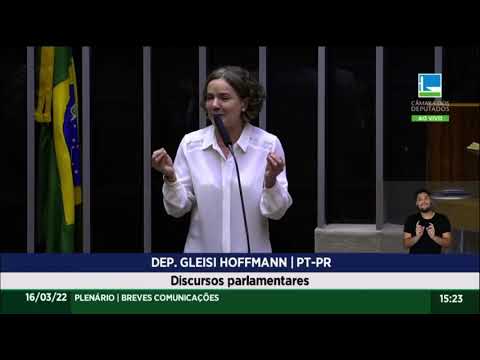 Gleisi Hoffmann mostra mais uma vez perspicácia e coragem