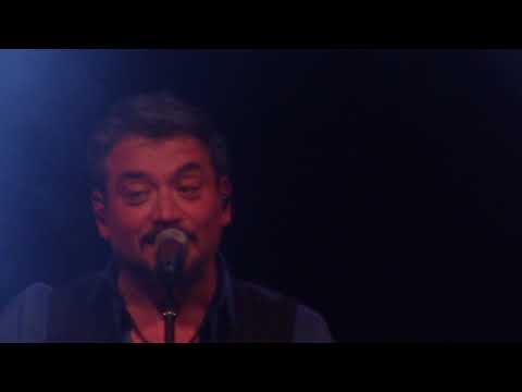 Raúl Ornelas - Hasta la camisa