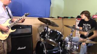 Video thumbnail for Fender Mustang V Amp Head, how  F'king LOUD  is it by ml414skidoo