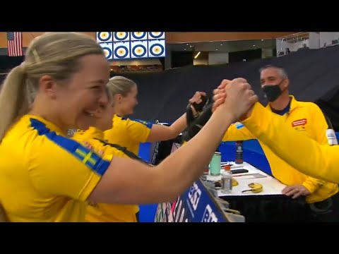 #wwcc2021 [10E] BANANA POWER! Hasselborg(SWE) steals the game from Einarson(CAN)