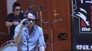 The FOX Uninvited Guest with Scott Weiland - Paralysis