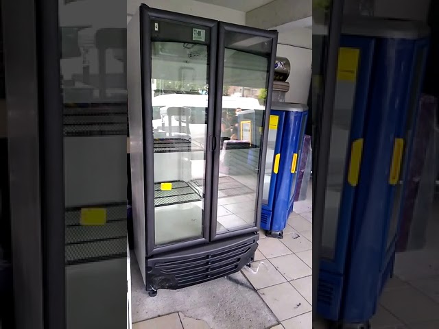 Vídeo relacionado con METRO Professional Mostrador Vitrina refrigeradora GHS1120, acero inoxidable/vidrio, 40 L, 5 espaciadores, plateado