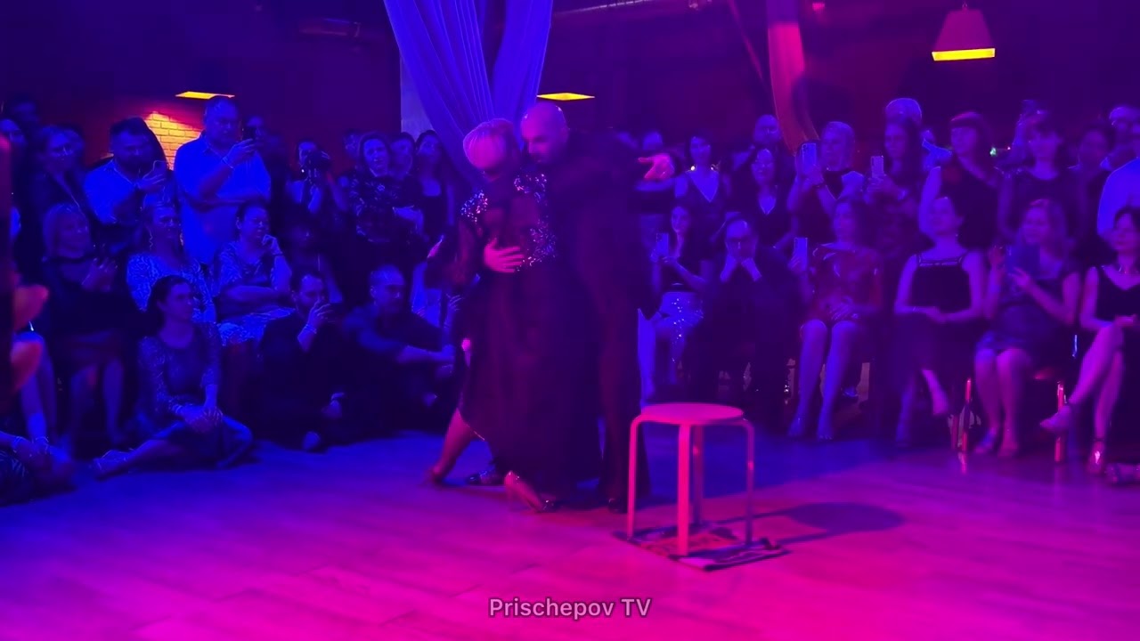 Video thumbnail for Alejandra Mantiñan and Mariano Otero,PLANETANGO  2025, 4-4