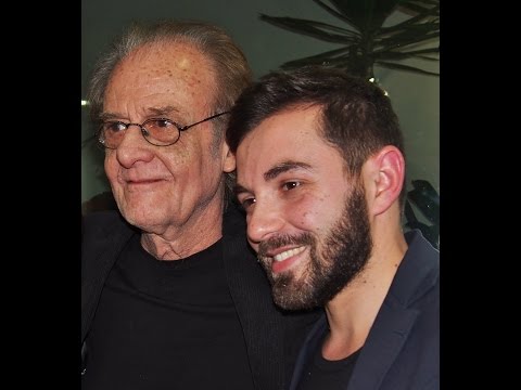 Alessio Arena canta a Aute:  Latido a latido