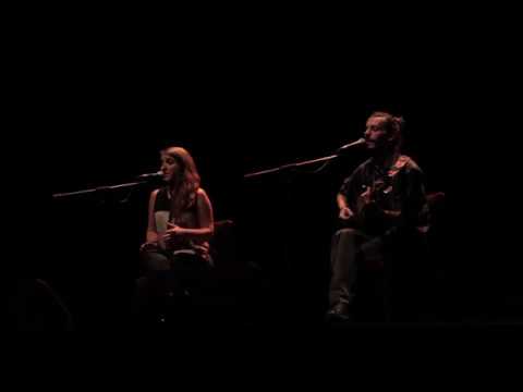 Al sur del atardecer (Cayó la cabra) - Paula de Alba y Federico Riefel