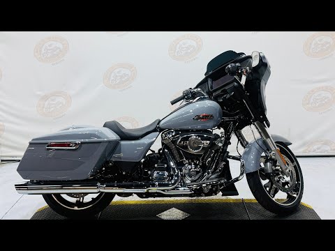 2026 Street Glide® FLHX