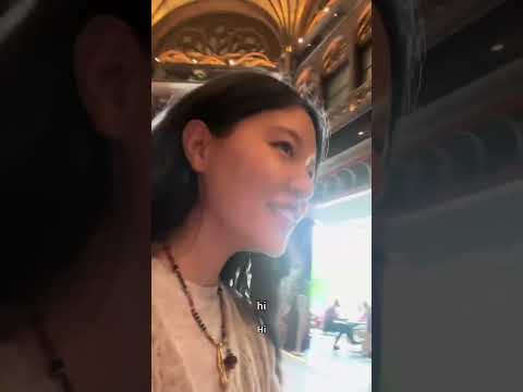 背手风琴邂逅外国音乐人，合奏《一步之遥》太惊艳！