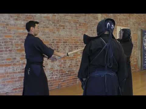 Master #Kendo Small Strikes with Natural Movement