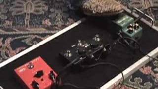 Video thumbnail for Tremolo pedal shootout Fulltone Supatrem T-Rex Tremster Boss by gearmanndude
