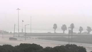 preview picture of video 'Chuva em Carcavelos 20141126_1503_MVI 0008'