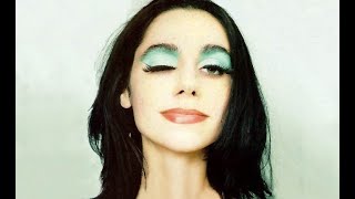 PJ Harvey - Meet Ze Monsta