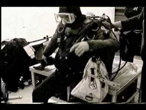OLD SCUBA  DIVER .flv