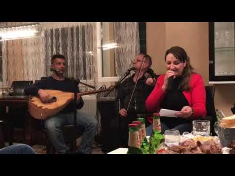 senada i mladi izvori --- ko brata ima