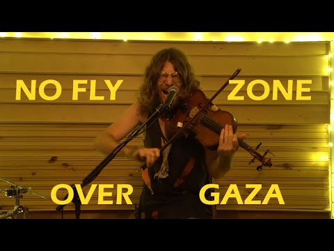 Airplanes Flying Above My Head (another family is dead) LIVE Video-Thumbnail von YouTube