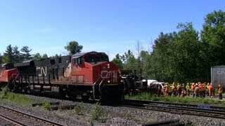 preview picture of video 'CN 2323 at Washago (14JUN2012)'