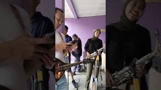 Download lagu Latihannya Musisi SK Group... mp3 Download lagu Latihannya Musisi SK Group... mp3