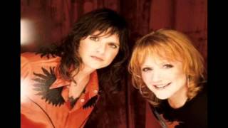 Indigo Girls - Three Hits.wmv