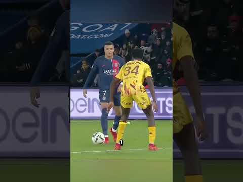 Mbappe uns sein kleiner Bruder 🥹