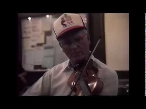 Herman Johnson fiddles Hotfoot - Bethel 1990