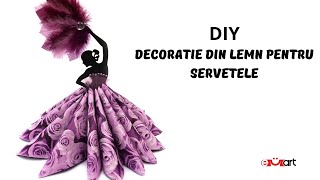Decoratie din lemn pentru servetele 